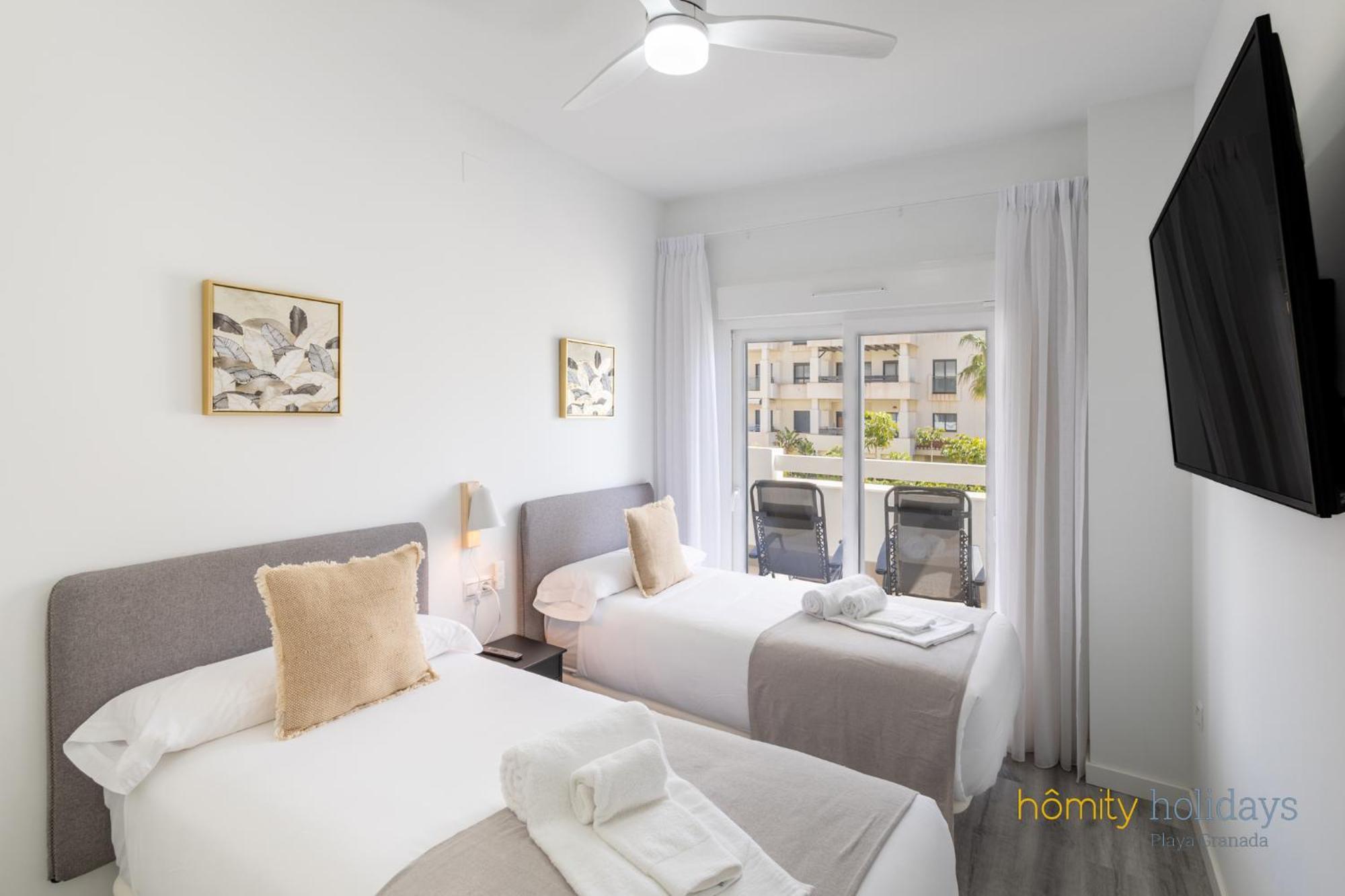 Homity Holidays - Playa Granada - Marina Golf Мотриль Экстерьер фото
